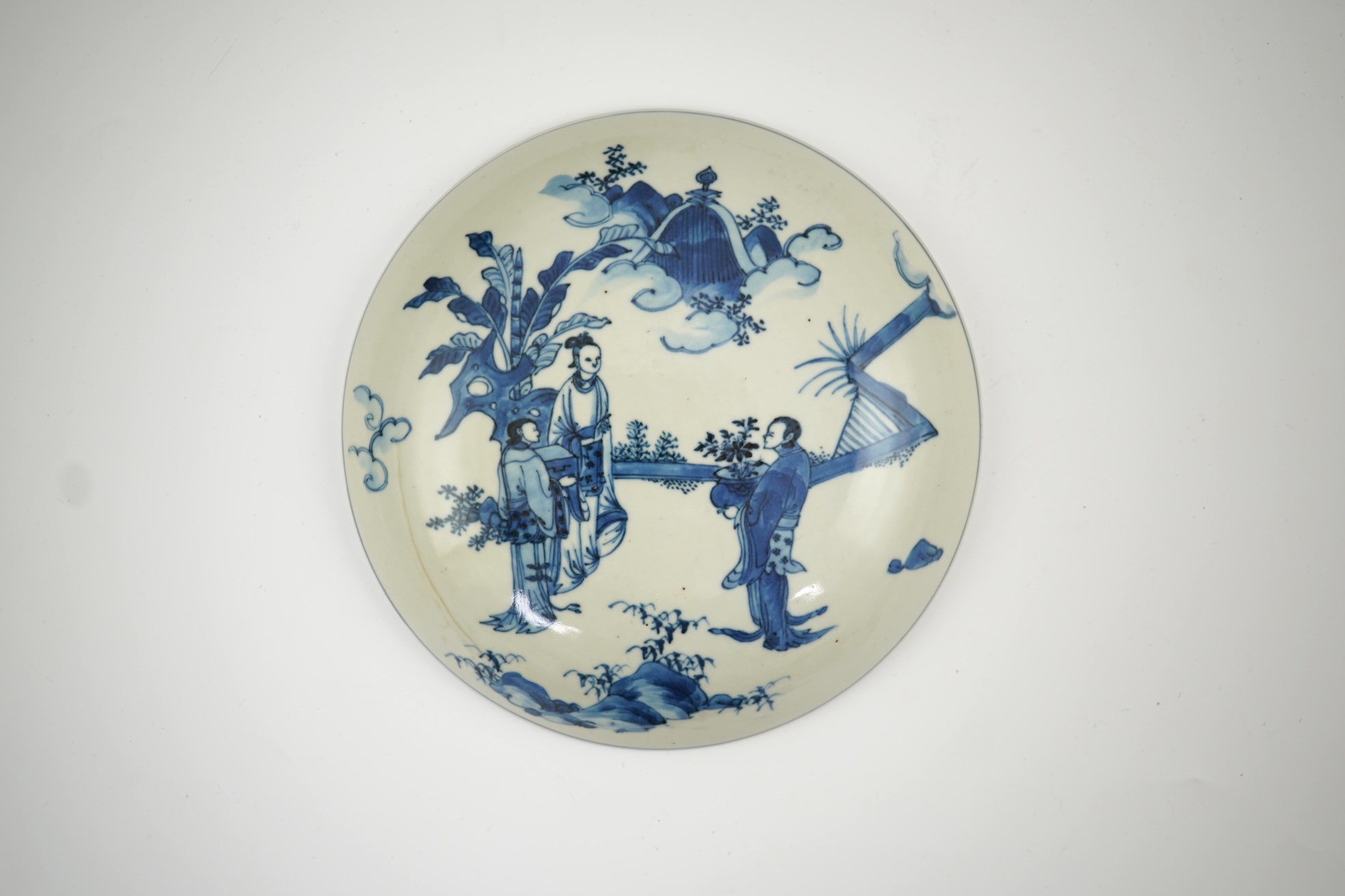 A Chinese blue and white cover for a box, early Kangxi period